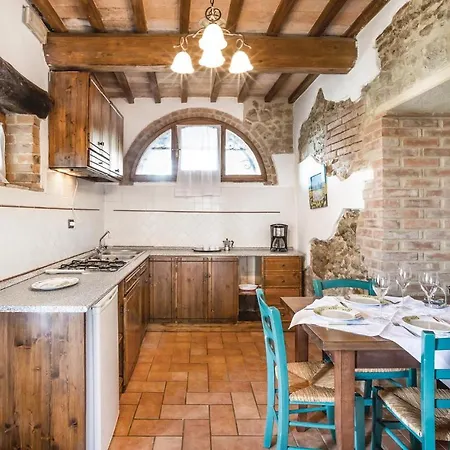 1 Bedroom Beautiful In Prato Dera Pi דירה