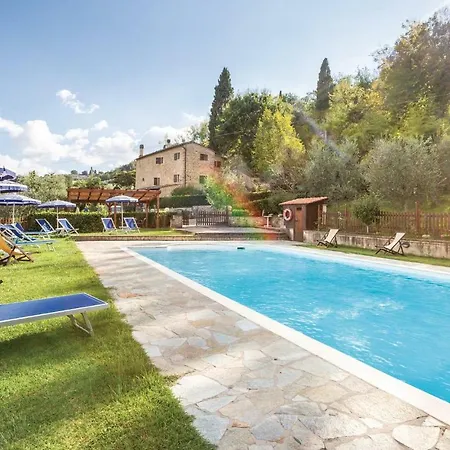 1 Bedroom Beautiful In Prato Dera Pi Lejlighed